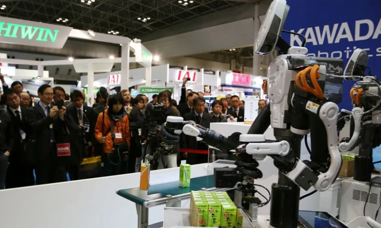 qm球盟会-2025人形机器人全国巡展盛大启幕，引领新型工业化变革